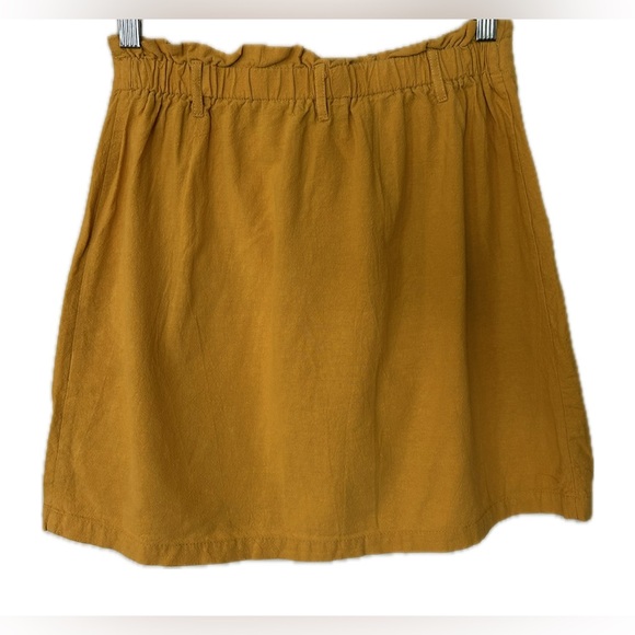 Hesperus Button Down Mini Skirt. - Picture 4 of 7